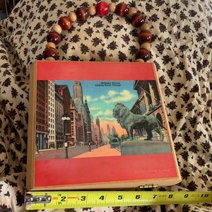 Cute cigar box purse. Chicago scenes.